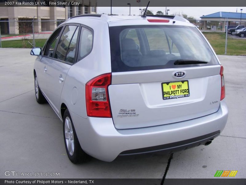 Fine Silver / Gray 2007 Kia Rondo LX V6