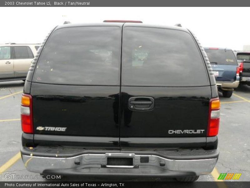 Black / Tan/Neutral 2003 Chevrolet Tahoe LS