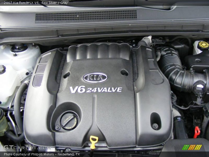 Fine Silver / Gray 2007 Kia Rondo LX V6