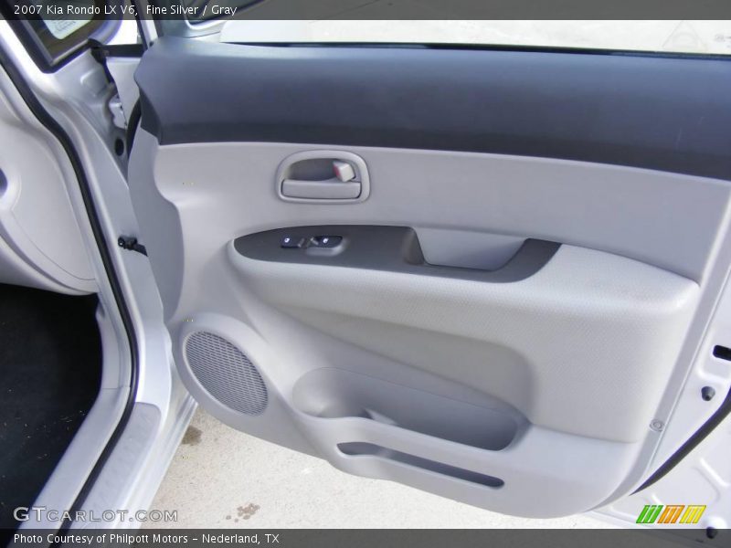 Fine Silver / Gray 2007 Kia Rondo LX V6