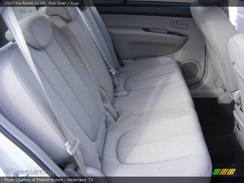 Fine Silver / Gray 2007 Kia Rondo LX V6