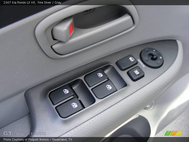 Fine Silver / Gray 2007 Kia Rondo LX V6