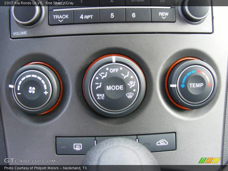 Fine Silver / Gray 2007 Kia Rondo LX V6