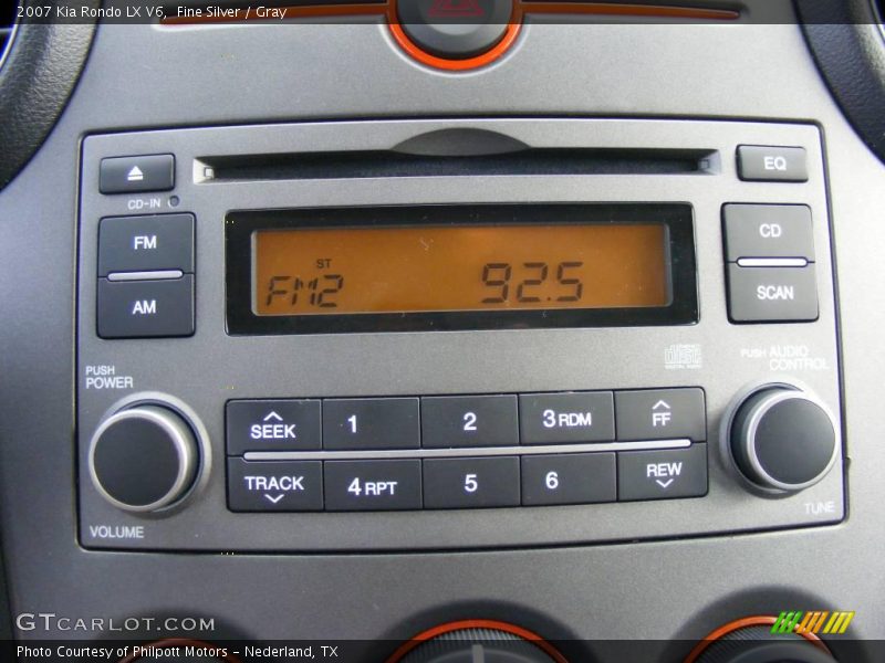 Fine Silver / Gray 2007 Kia Rondo LX V6