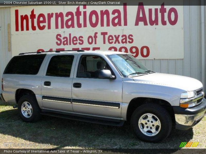 Silver Birch Metallic / Gray/Dark Charcoal 2004 Chevrolet Suburban 1500 LS