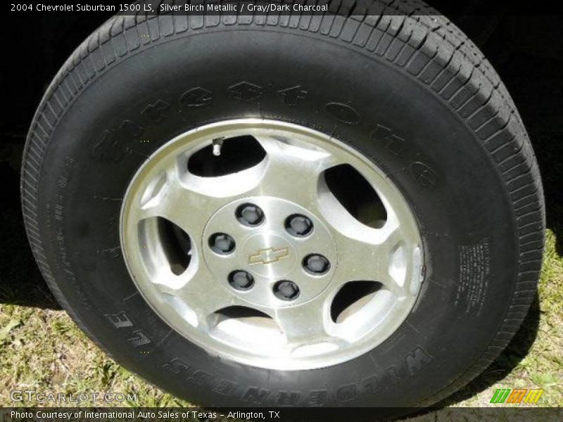 Silver Birch Metallic / Gray/Dark Charcoal 2004 Chevrolet Suburban 1500 LS