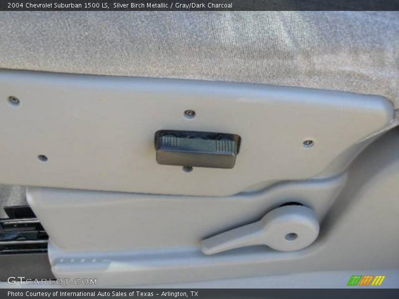 Silver Birch Metallic / Gray/Dark Charcoal 2004 Chevrolet Suburban 1500 LS