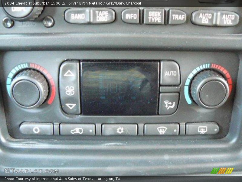 Silver Birch Metallic / Gray/Dark Charcoal 2004 Chevrolet Suburban 1500 LS