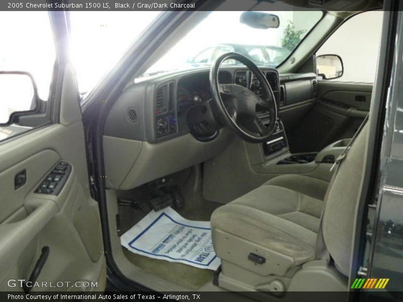 Black / Gray/Dark Charcoal 2005 Chevrolet Suburban 1500 LS