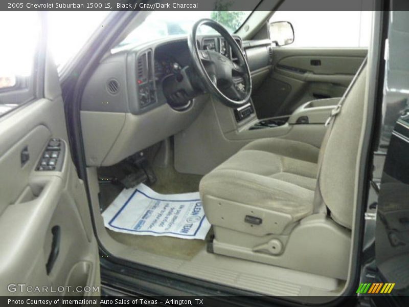 Black / Gray/Dark Charcoal 2005 Chevrolet Suburban 1500 LS