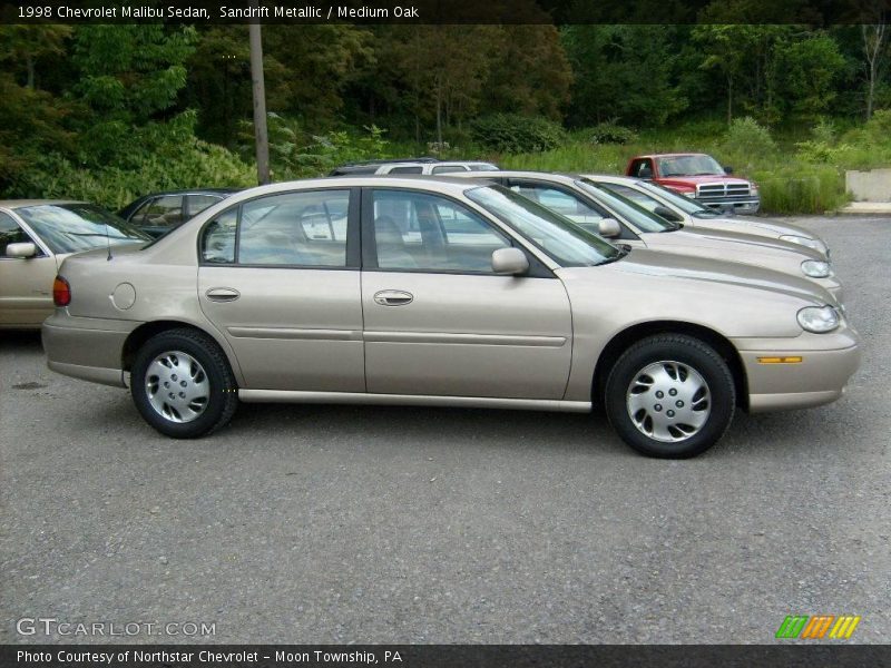 Sandrift Metallic / Medium Oak 1998 Chevrolet Malibu Sedan