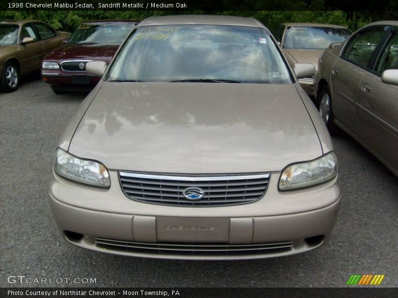 Sandrift Metallic / Medium Oak 1998 Chevrolet Malibu Sedan