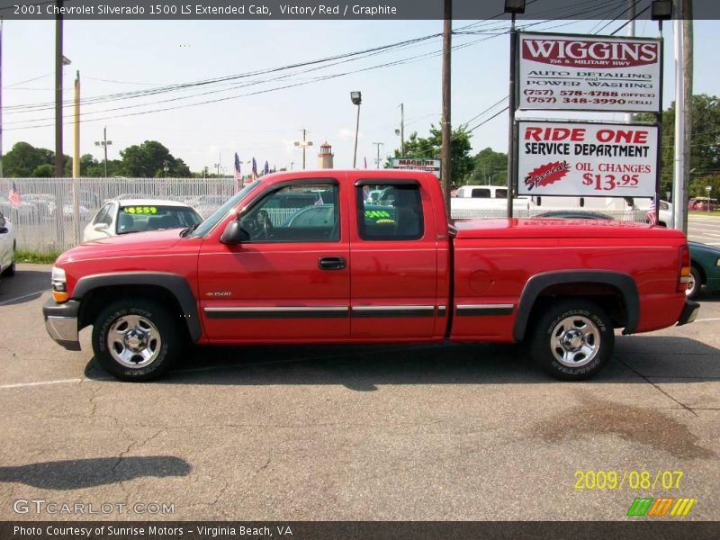 Victory Red / Graphite 2001 Chevrolet Silverado 1500 LS Extended Cab