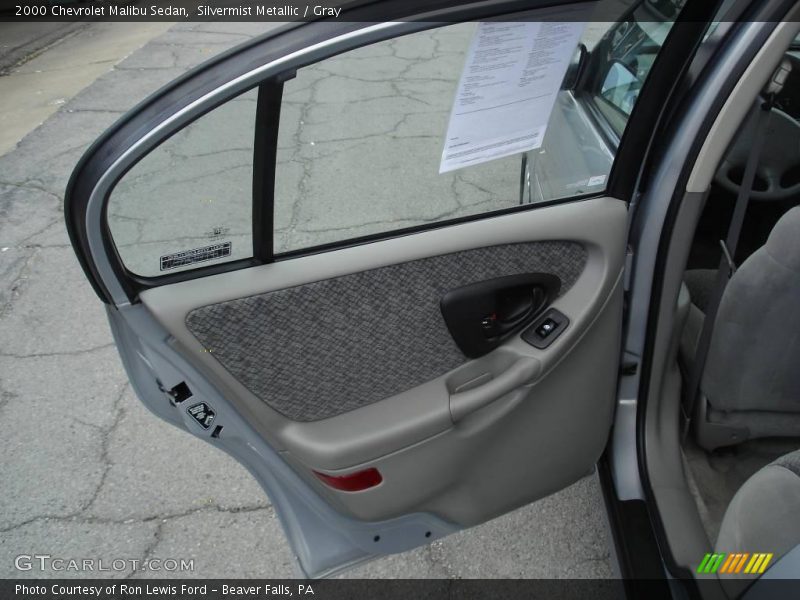 Silvermist Metallic / Gray 2000 Chevrolet Malibu Sedan