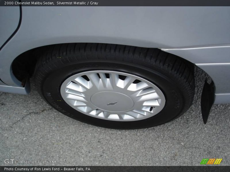 Silvermist Metallic / Gray 2000 Chevrolet Malibu Sedan