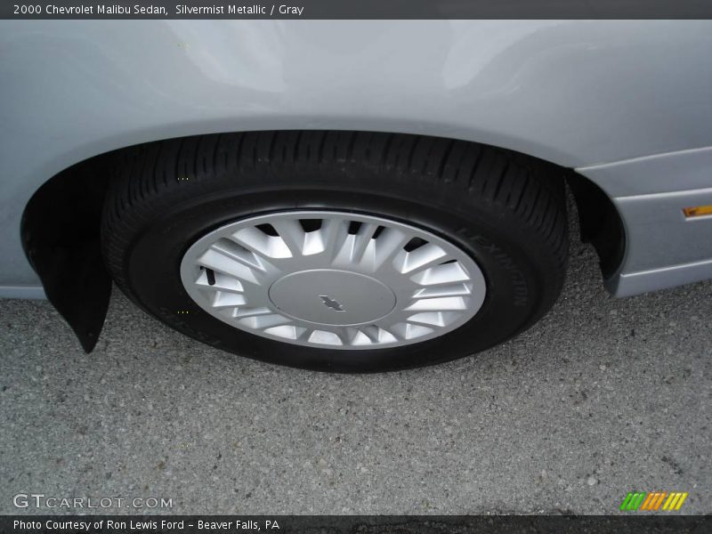 Silvermist Metallic / Gray 2000 Chevrolet Malibu Sedan