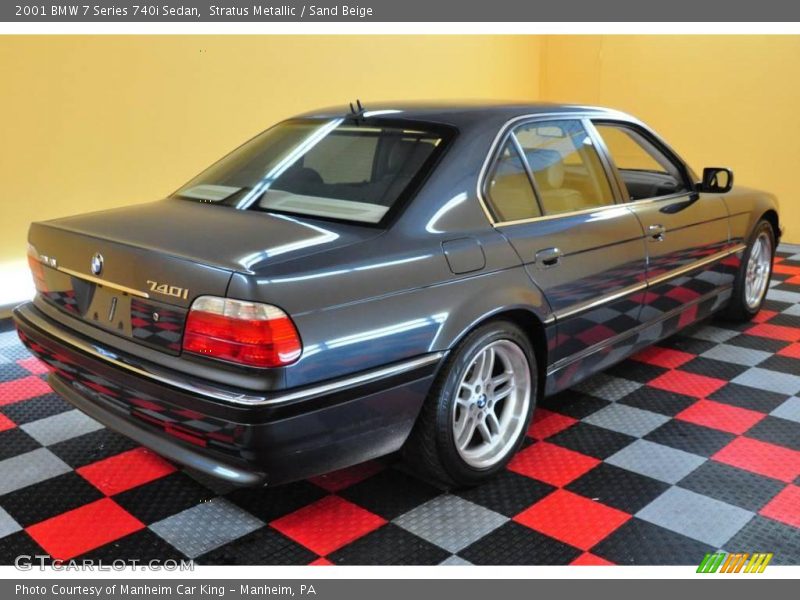 Stratus Metallic / Sand Beige 2001 BMW 7 Series 740i Sedan
