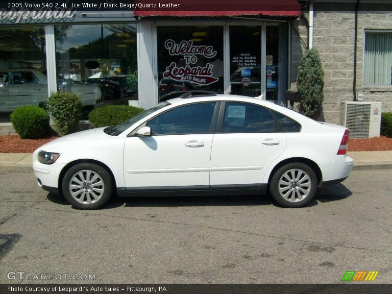 Ice White / Dark Beige/Quartz Leather 2005 Volvo S40 2.4i