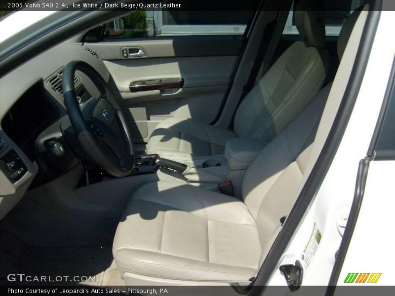 Ice White / Dark Beige/Quartz Leather 2005 Volvo S40 2.4i