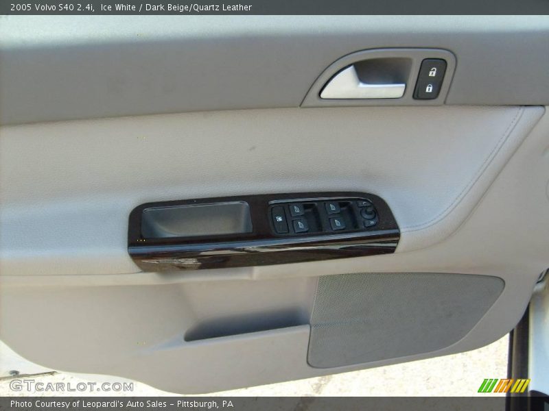 Ice White / Dark Beige/Quartz Leather 2005 Volvo S40 2.4i