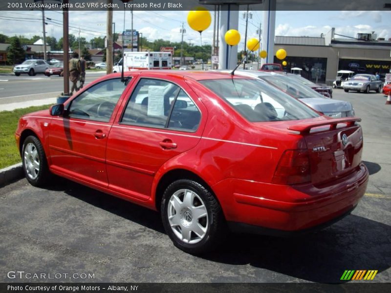 Tornado Red / Black 2001 Volkswagen Jetta GLS VR6 Sedan