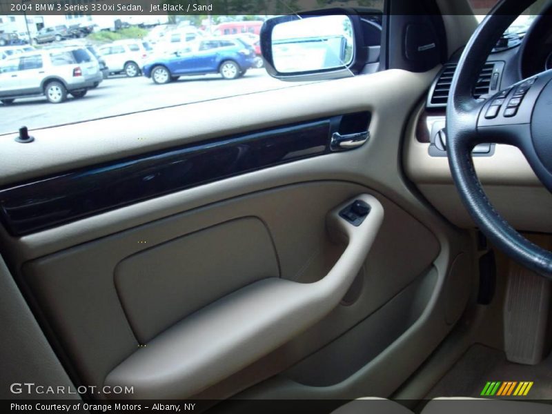 Jet Black / Sand 2004 BMW 3 Series 330xi Sedan