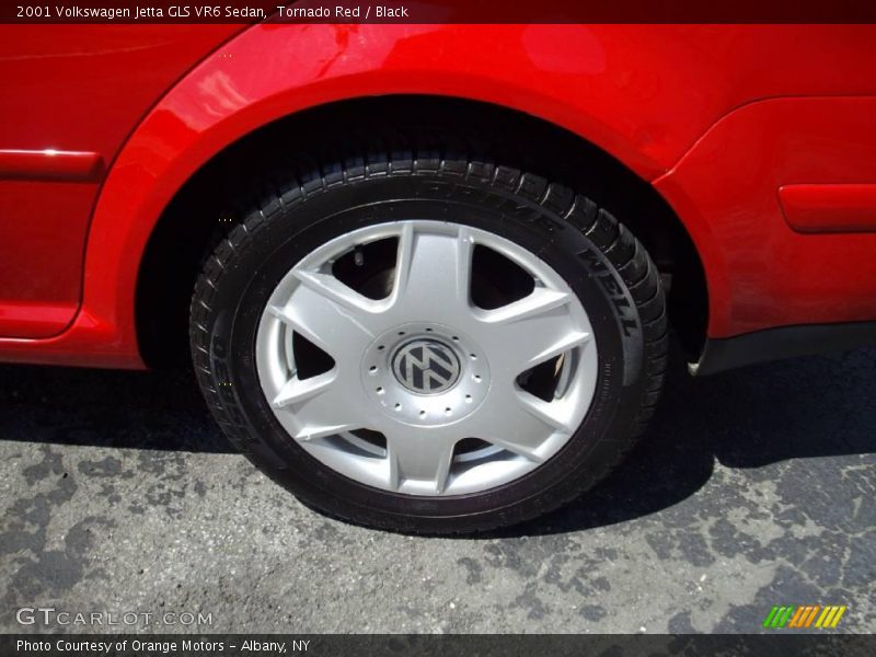 Tornado Red / Black 2001 Volkswagen Jetta GLS VR6 Sedan