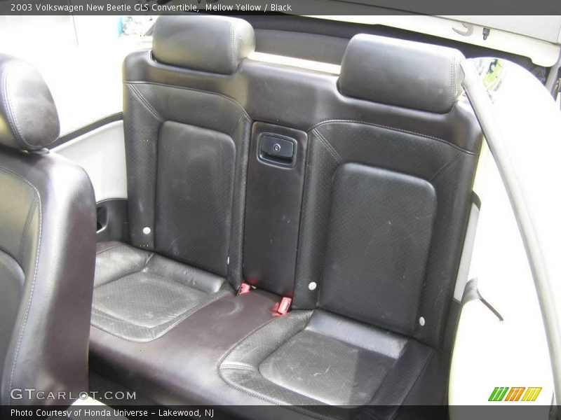 Mellow Yellow / Black 2003 Volkswagen New Beetle GLS Convertible