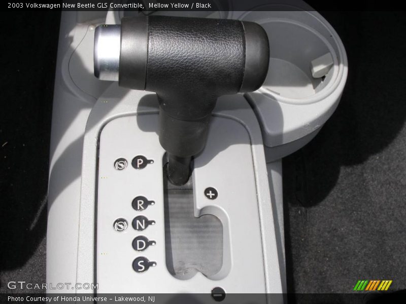 Mellow Yellow / Black 2003 Volkswagen New Beetle GLS Convertible