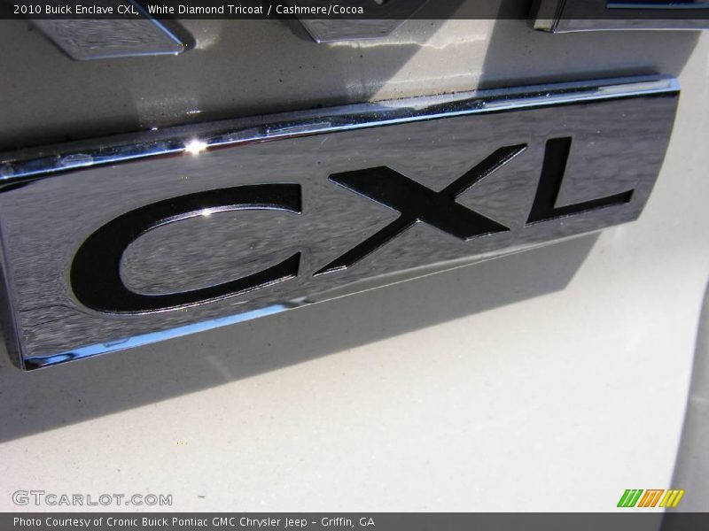 White Diamond Tricoat / Cashmere/Cocoa 2010 Buick Enclave CXL