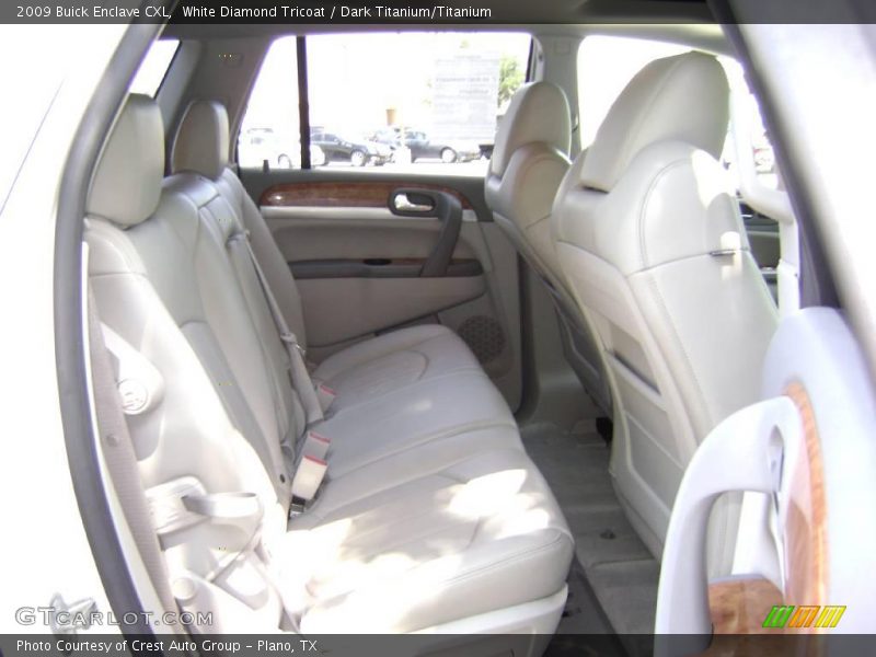 White Diamond Tricoat / Dark Titanium/Titanium 2009 Buick Enclave CXL