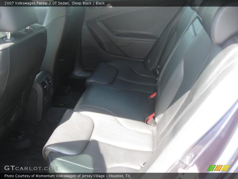 Deep Black / Black 2007 Volkswagen Passat 2.0T Sedan