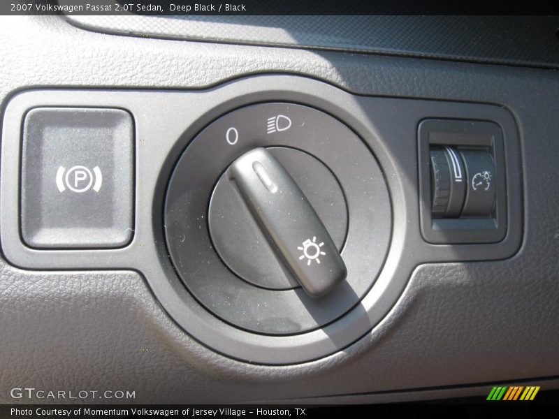 Deep Black / Black 2007 Volkswagen Passat 2.0T Sedan