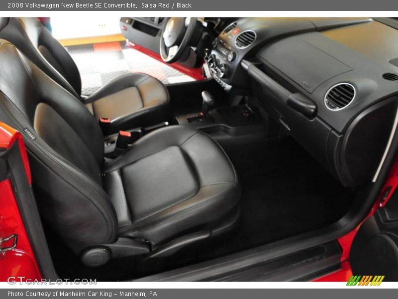 Salsa Red / Black 2008 Volkswagen New Beetle SE Convertible