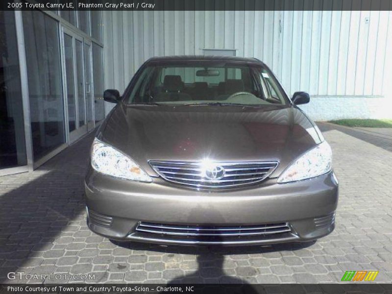 Phantom Gray Pearl / Gray 2005 Toyota Camry LE
