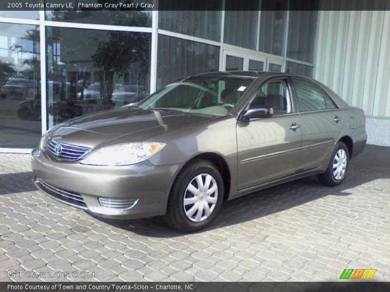 Phantom Gray Pearl / Gray 2005 Toyota Camry LE