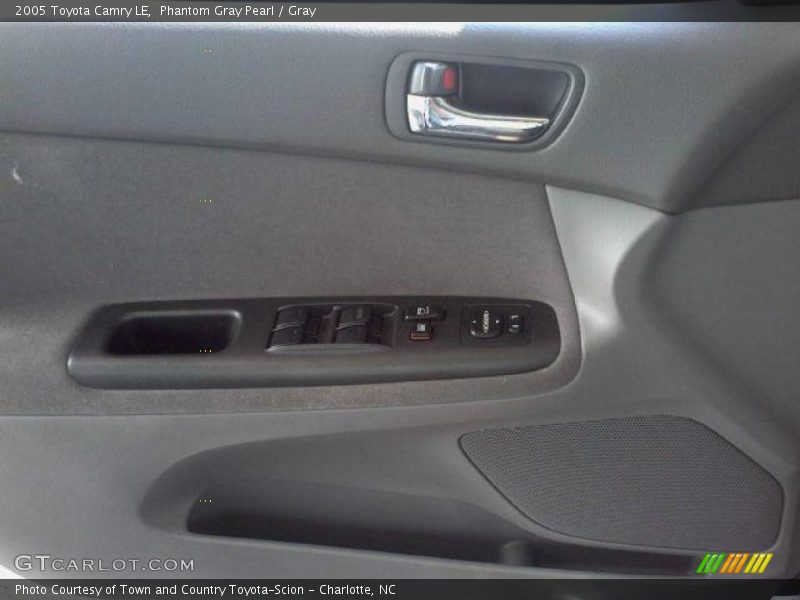 Phantom Gray Pearl / Gray 2005 Toyota Camry LE