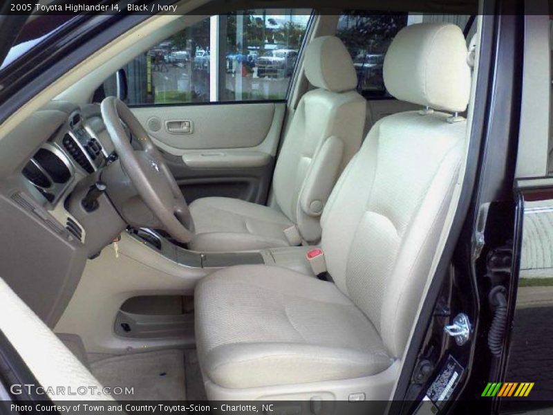 Black / Ivory 2005 Toyota Highlander I4