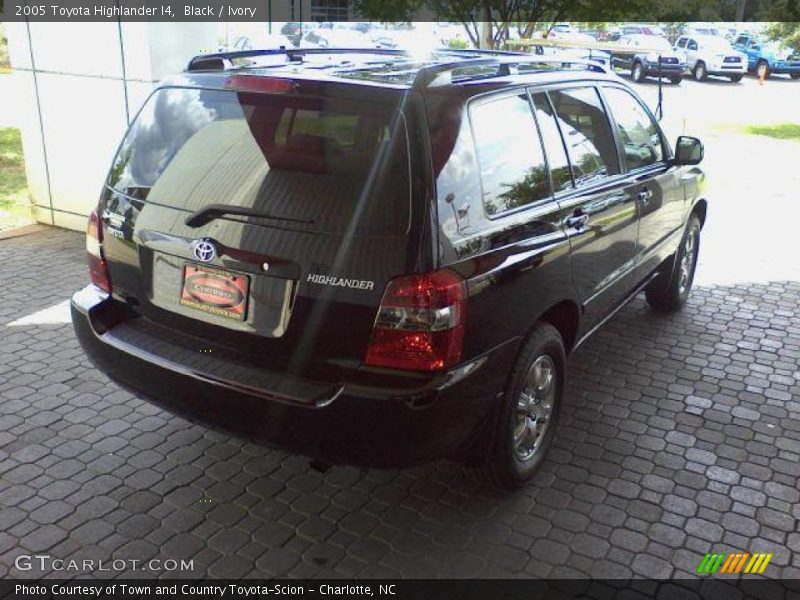 Black / Ivory 2005 Toyota Highlander I4
