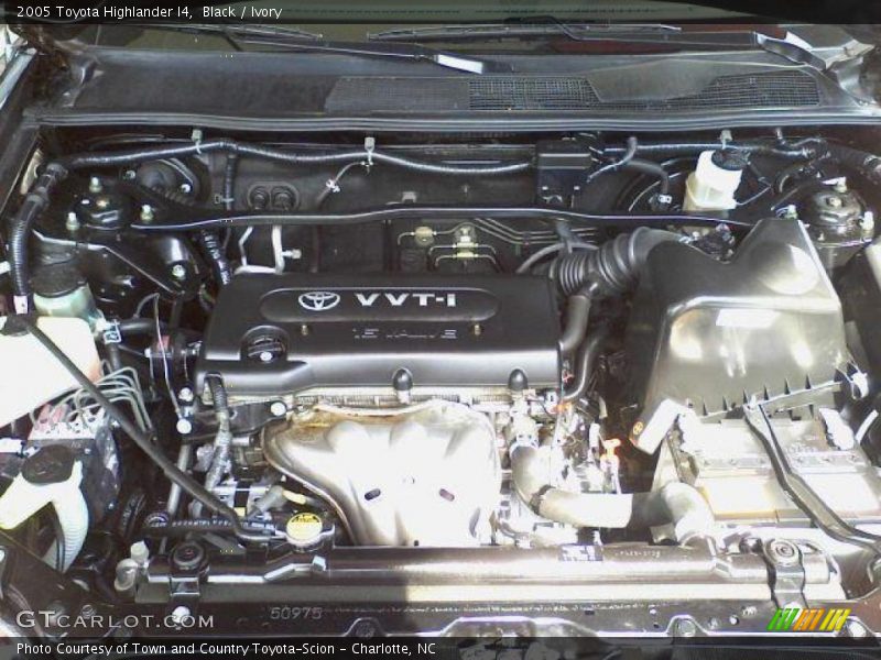 Black / Ivory 2005 Toyota Highlander I4