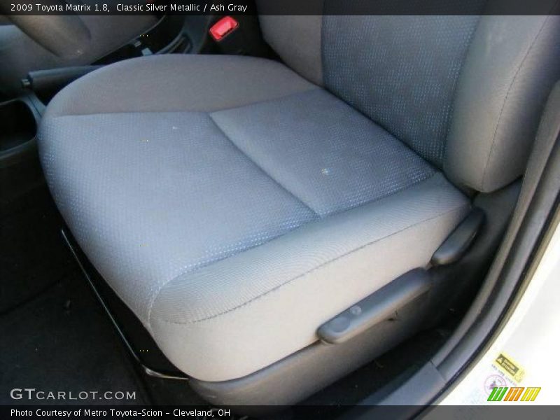 Classic Silver Metallic / Ash Gray 2009 Toyota Matrix 1.8