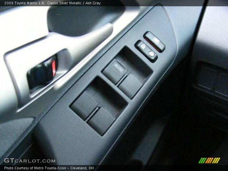 Classic Silver Metallic / Ash Gray 2009 Toyota Matrix 1.8