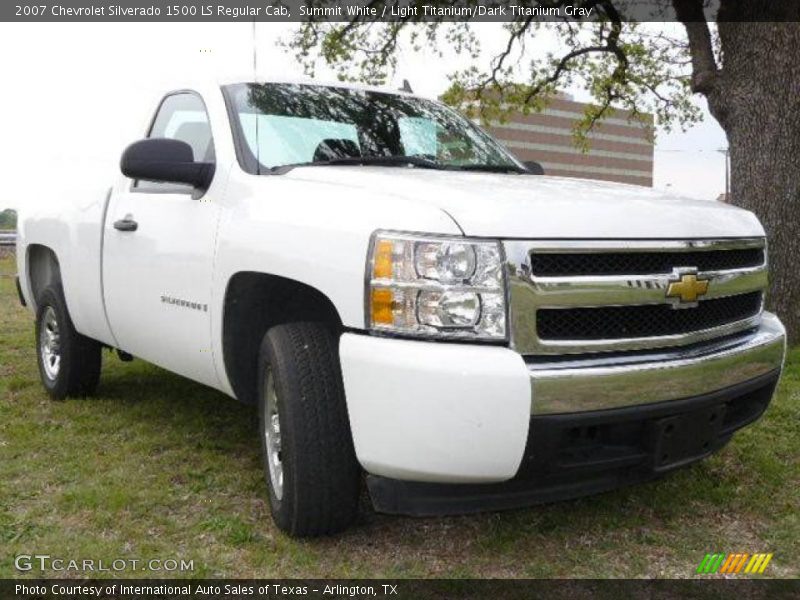 Summit White / Light Titanium/Dark Titanium Gray 2007 Chevrolet Silverado 1500 LS Regular Cab