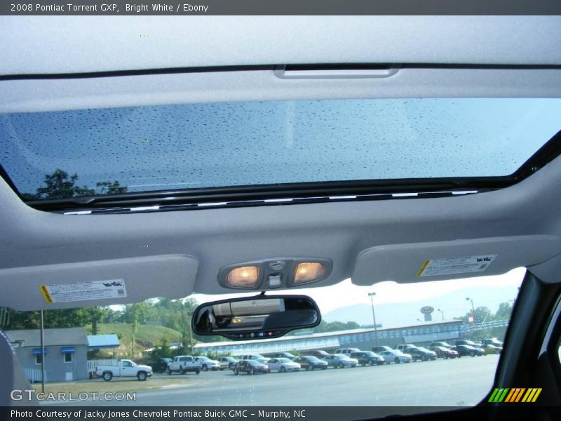 Bright White / Ebony 2008 Pontiac Torrent GXP