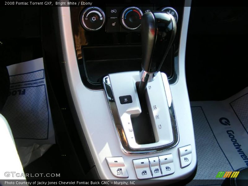 Bright White / Ebony 2008 Pontiac Torrent GXP