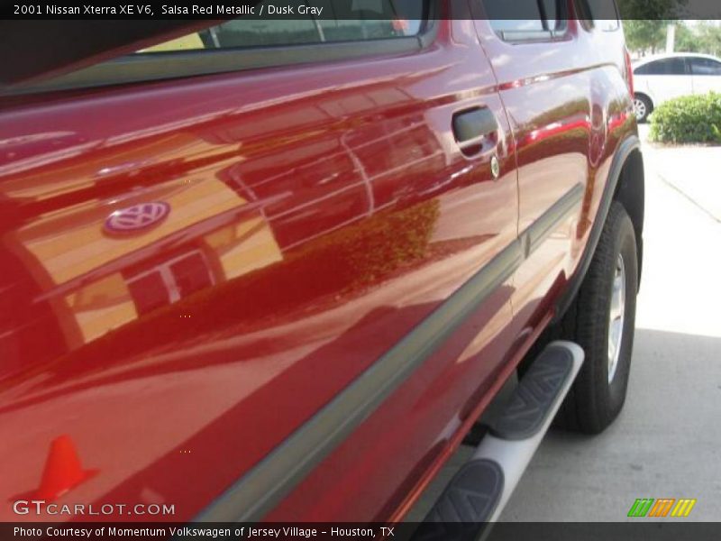 Salsa Red Metallic / Dusk Gray 2001 Nissan Xterra XE V6