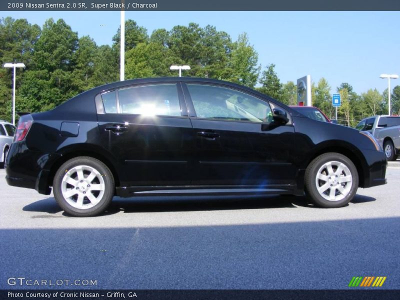 Super Black / Charcoal 2009 Nissan Sentra 2.0 SR