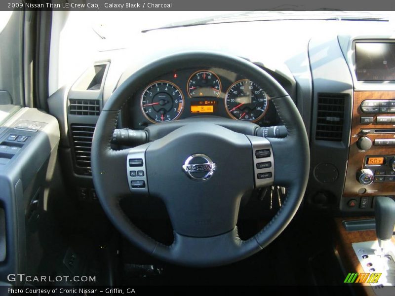 Galaxy Black / Charcoal 2009 Nissan Titan LE Crew Cab