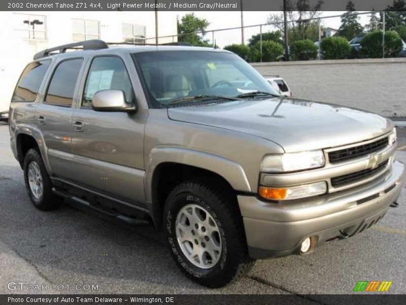 Light Pewter Metallic / Medium Gray/Neutral 2002 Chevrolet Tahoe Z71 4x4