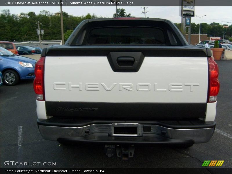 Summit White / Medium Neutral Beige 2004 Chevrolet Avalanche 1500 Z66